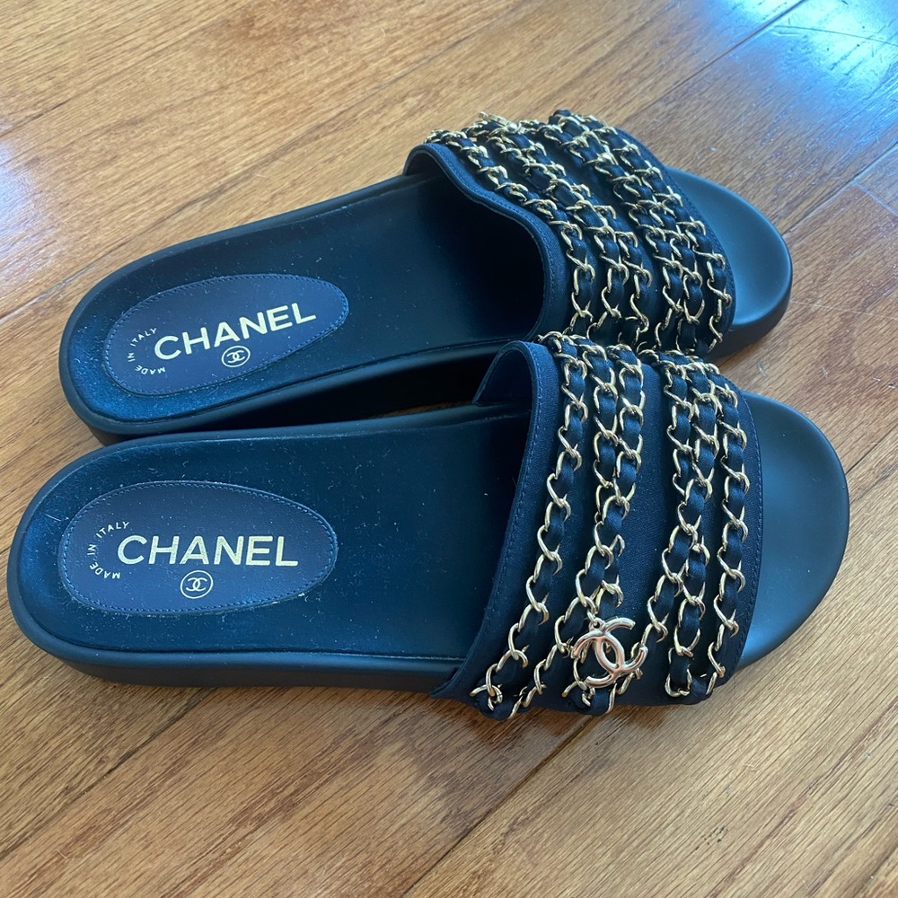 Chanel CC slides NAVY BLUE